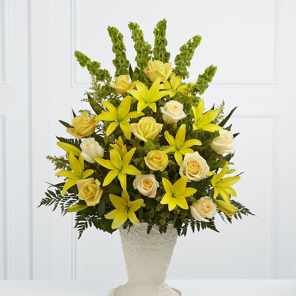 Golden Memories Arrangement – Raleighflowerexpress Llc, Holly Springs NC