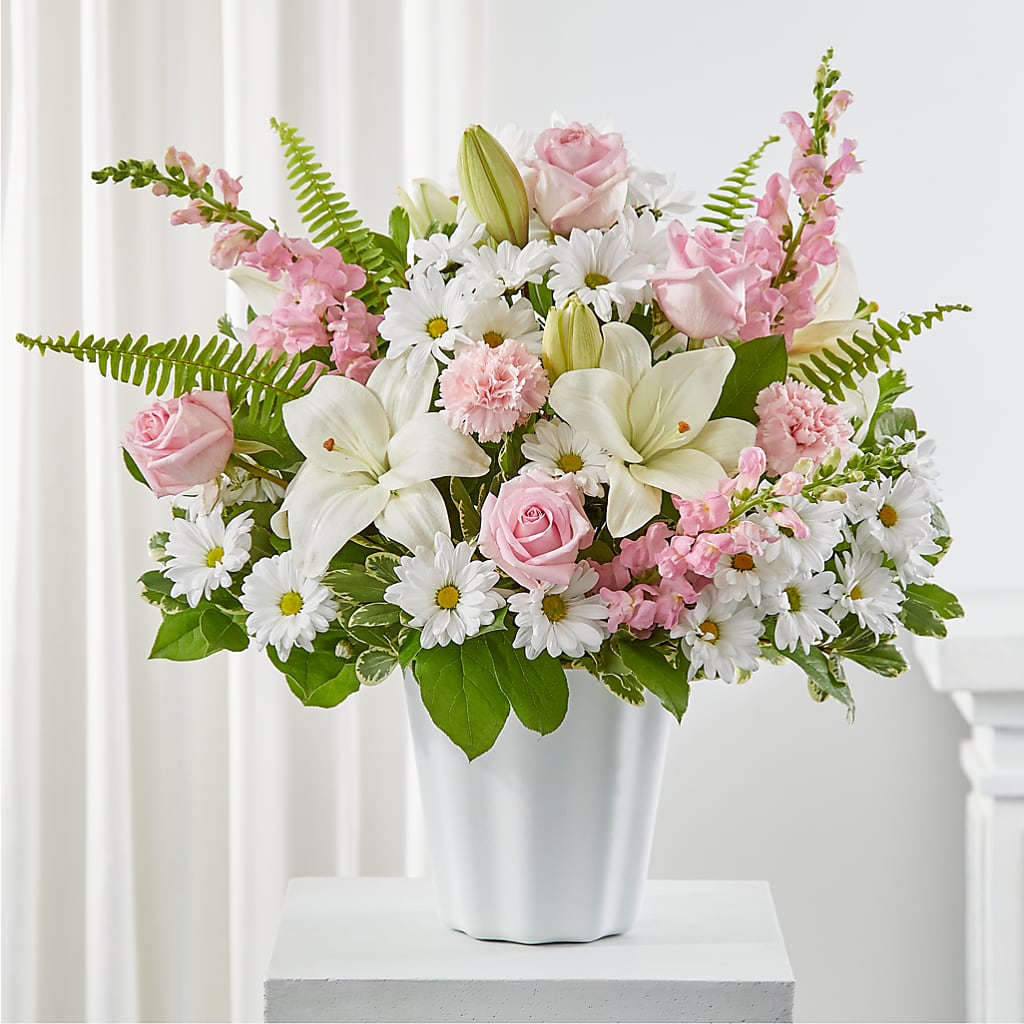 Soft Touch Tabletop Basket – Raleighflowerexpress Llc, Holly Springs NC