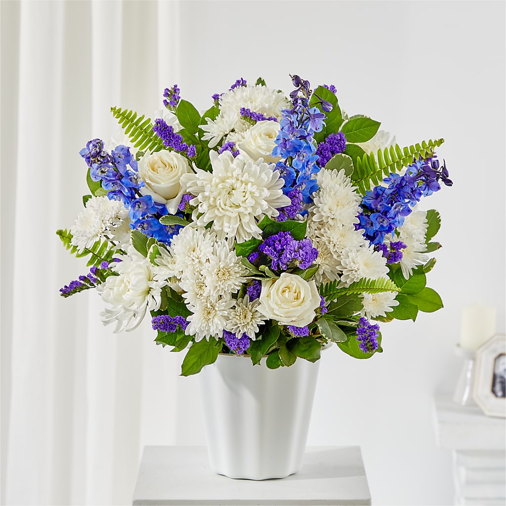 Hold Dear Tabletop Basket – Raleighflowerexpress Llc, Holly Springs NC