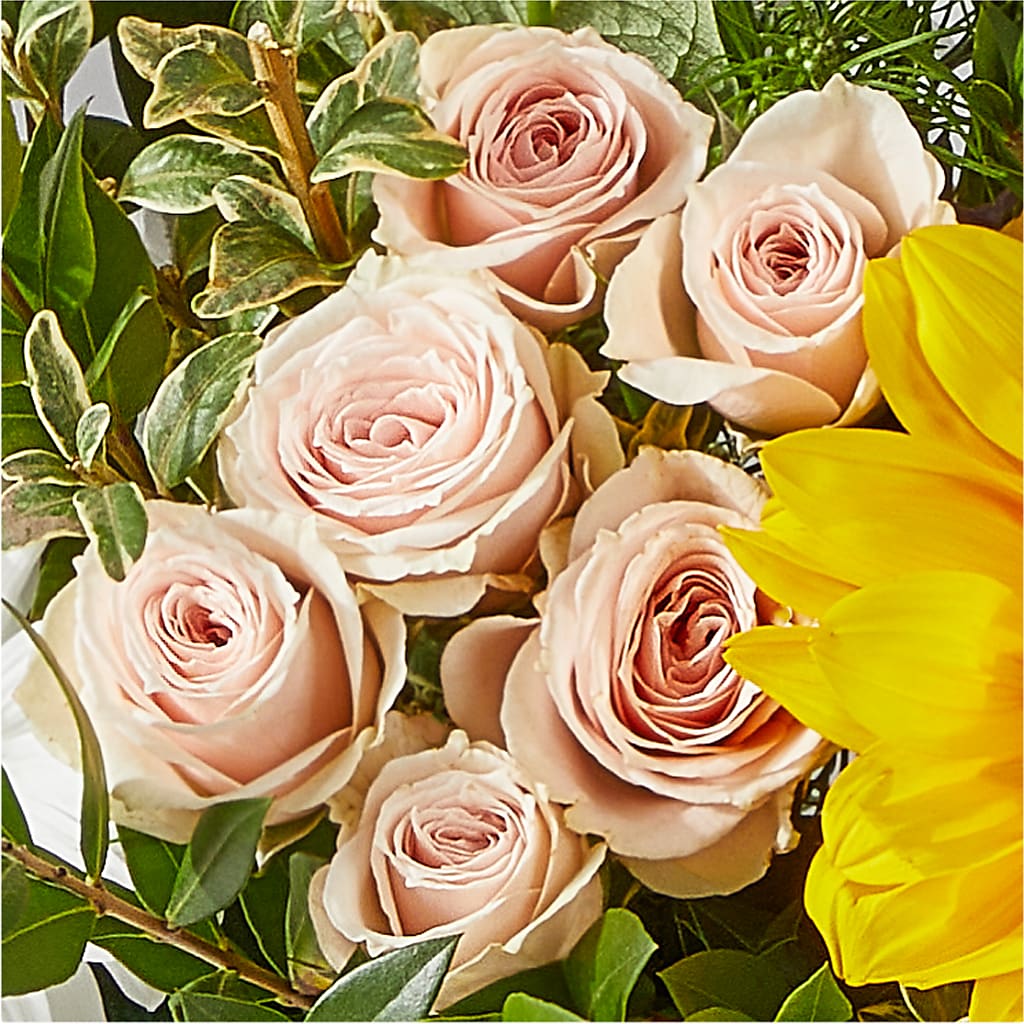 The Good Life Bouquet –  Raleighflowerexpress Llc, Holly Springs NC