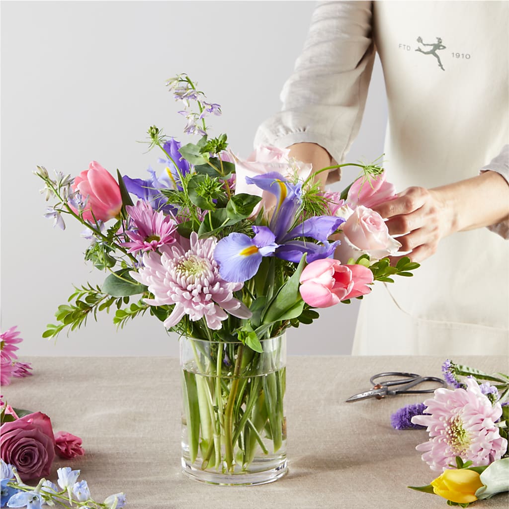 Pastel Tradition - A Florist Original –  Raleighflowerexpress Llc, Holly Springs NC