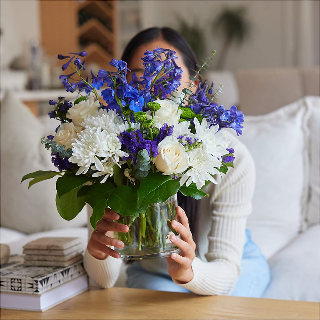 Cerulean Waves Bouquet –  Raleighflowerexpress Llc, Holly Springs NC