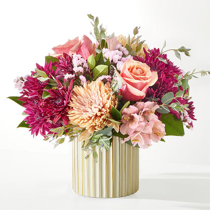 Berry Cobbler Bouquet with Ivory Vase –  Raleighflowerexpress Llc, Holly Springs NC